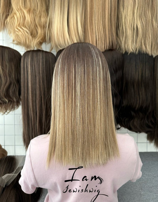 #4H10with Highlight 14inch Slight Layer HD Lace Top Wig