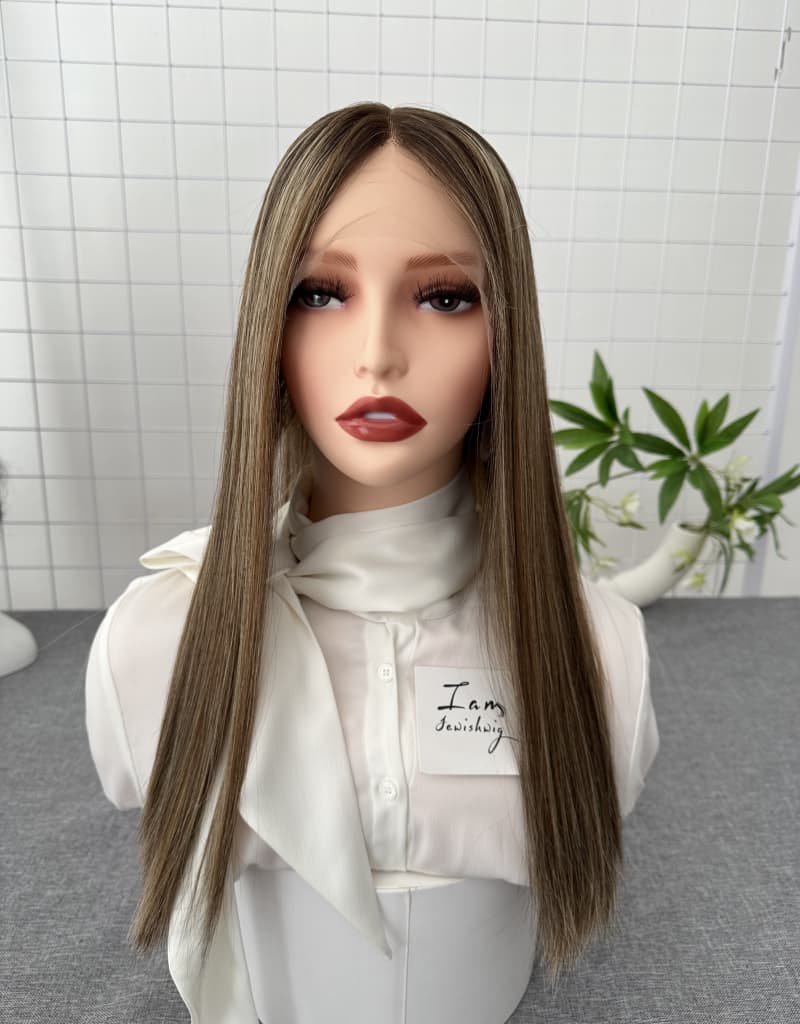Lace Top Wig 20inches Light Layer Natural Straight