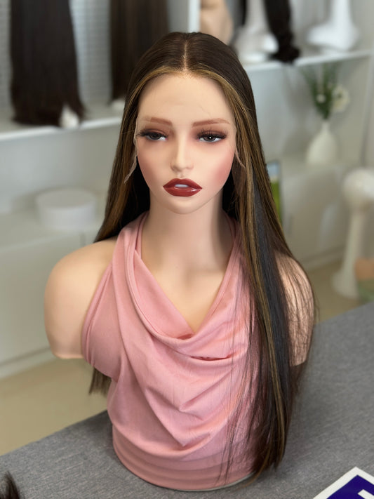 פאה Sheitel בשיטת Lace Top עם תוספת שיער תינוק בלונדיני, ישרה, משיער רוסי טבעי, צבע מקורי #6, שכבות עדינות, אורך 24 אינץ'