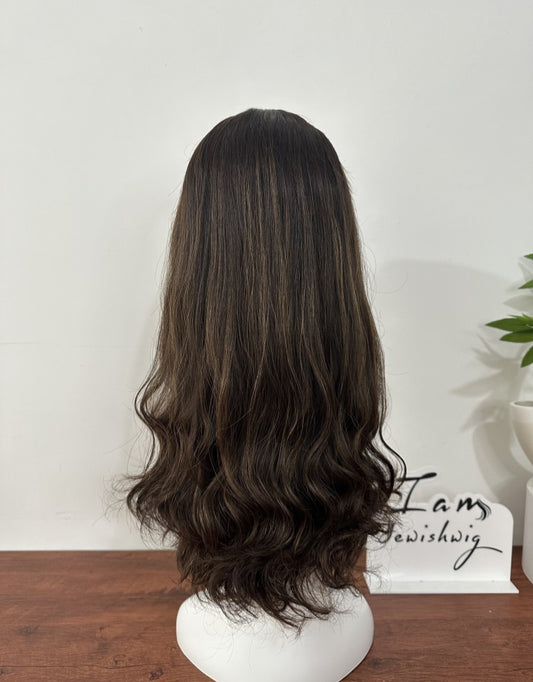 #4with highlights wavy 20inch Slight Layer HD Lace Top Wig