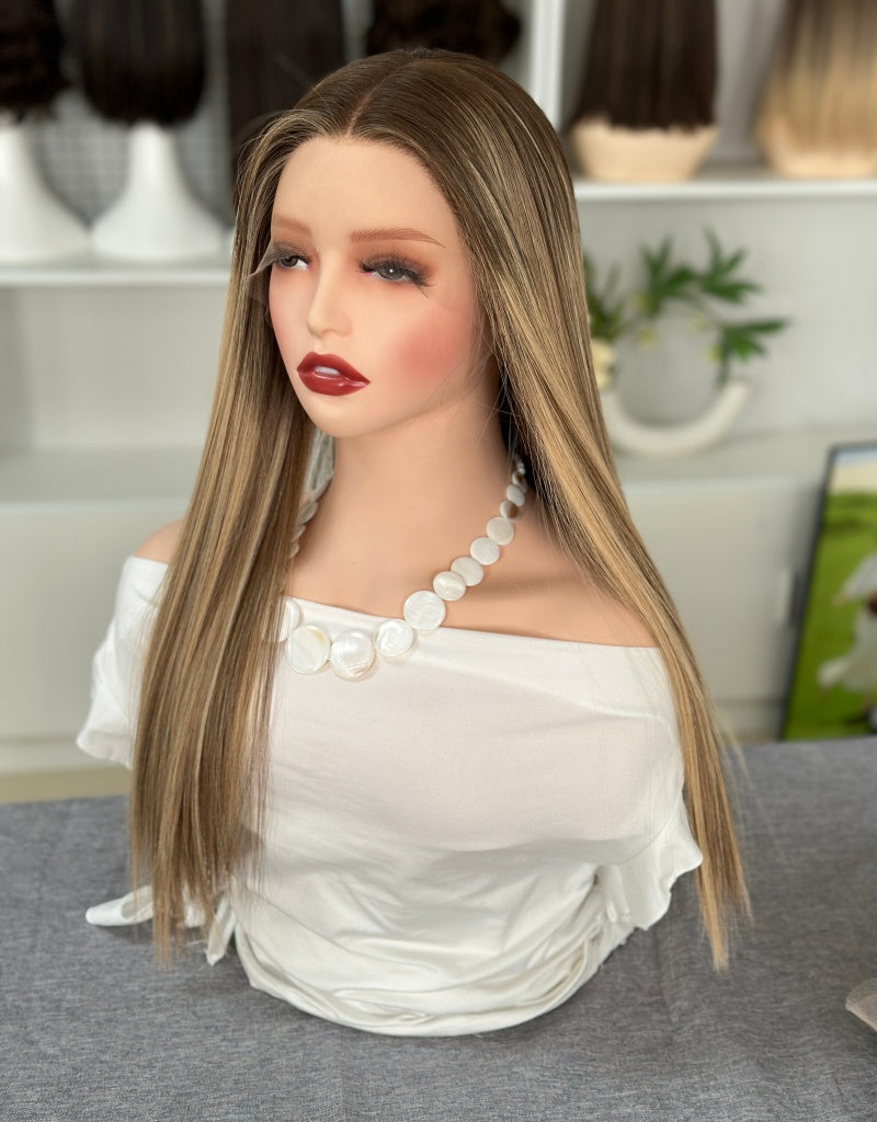 Lace top wig 22inch Slight layer