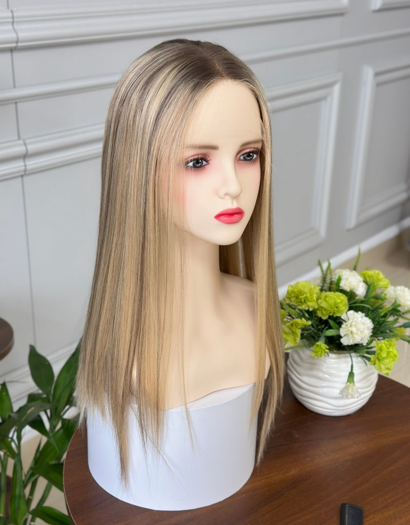 Lace top Wig 20inch Slight layer