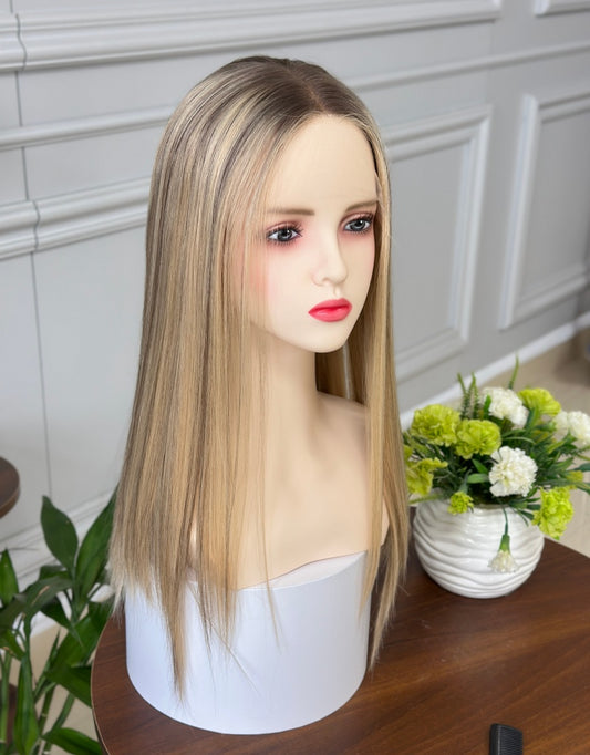 Lace top Wig 20inch Slight layer