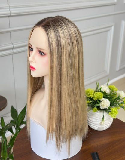 Lace top Wig 20inch Slight layer