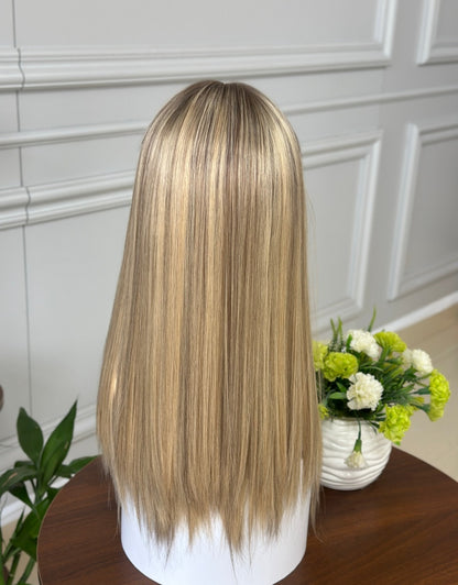 Lace top Wig 20inch Slight layer