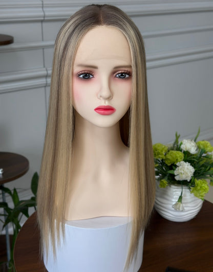 Lace top Wig 20inch Slight layer
