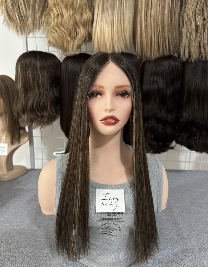 Natuarl Color With Highlights 22inch Sligt Layer HD Lace Top Wig