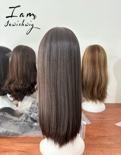 Natural Color 20inch Slight Layer Silk Top Wig