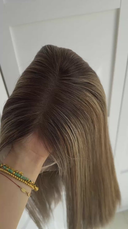 Lace Top Wig 20inches Light Layer Natural Straight