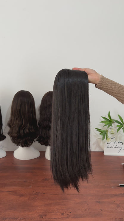 Natural Color 20inch Slight Layer Silk Top Wig